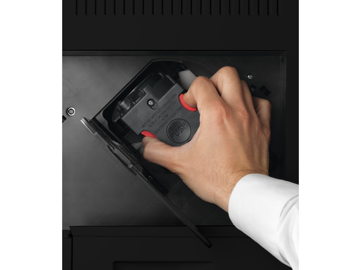 DeLonghi ECAM 23.460.B Snadná údržba